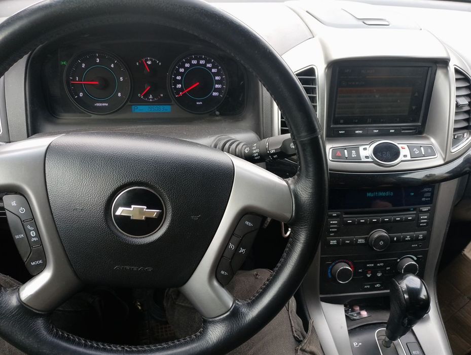 Продам автомобіль Chevrolet captiva