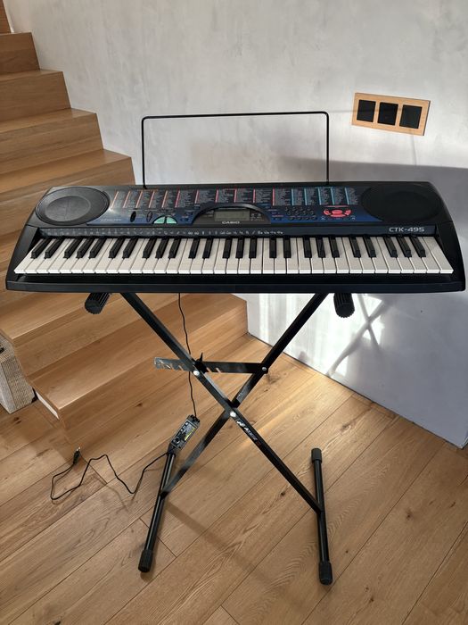 Keyboard Casio ze stojakiem
