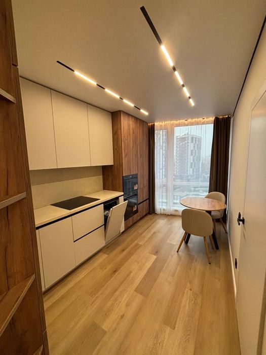Поруч ОЗЕРО 1 к ЖК Manhattan 38 кв м