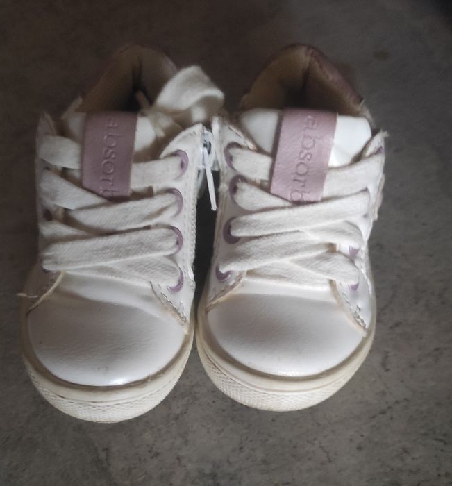 Кроссовки на девочку 19р