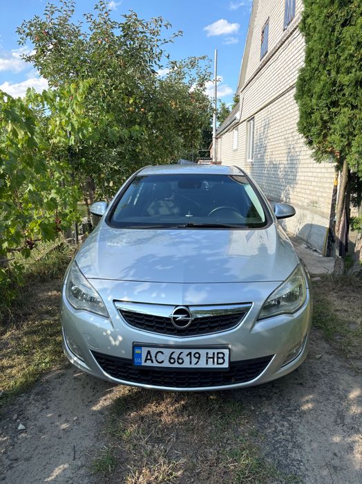 Opel Astra J