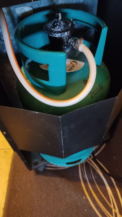 Aquecedor a Gás com garrafa e gás