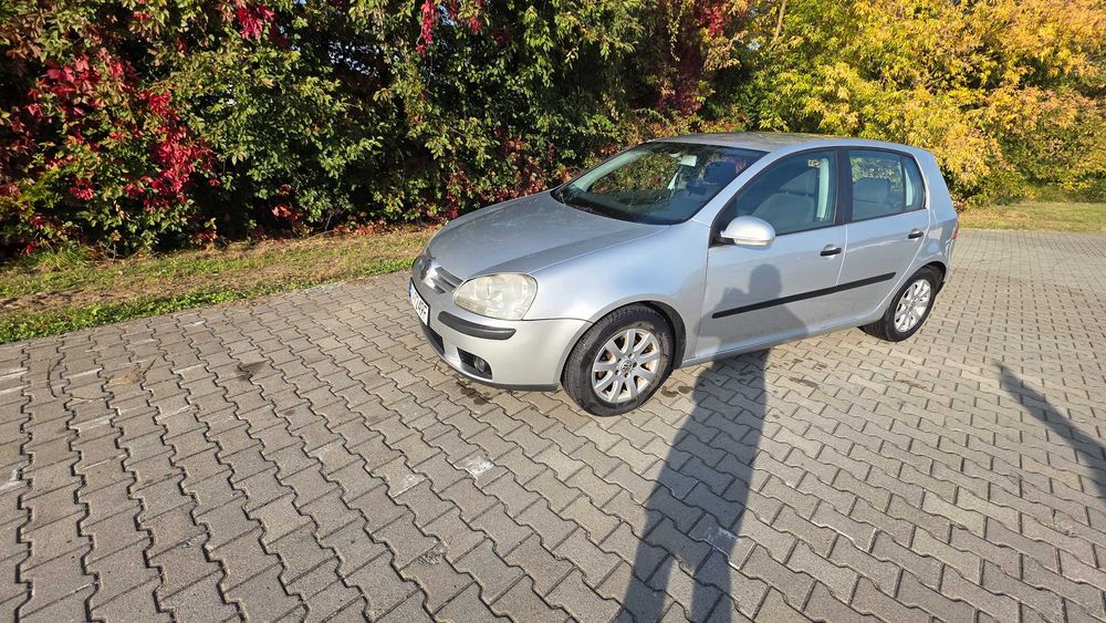 Golf V  1.6   Automat