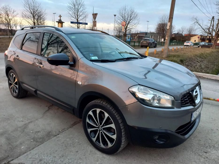 Nissan Qashqai+2