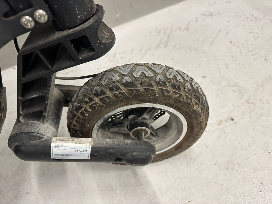 ugoo G2 Pro eScooter avariada para peças o reparar