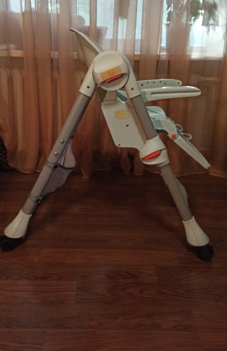 Детское кресло-столик Chicco