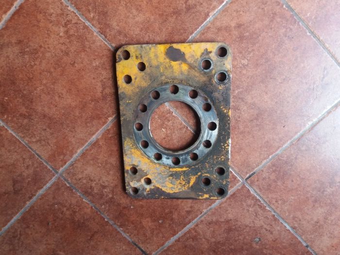 LKT 81 Uchwyt Trzymak Wspornik Zacisku Zacisk Hamulcowego Most RABA