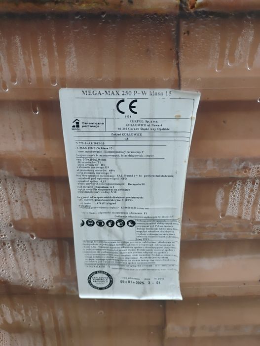 Sprzedam cegłę kratową