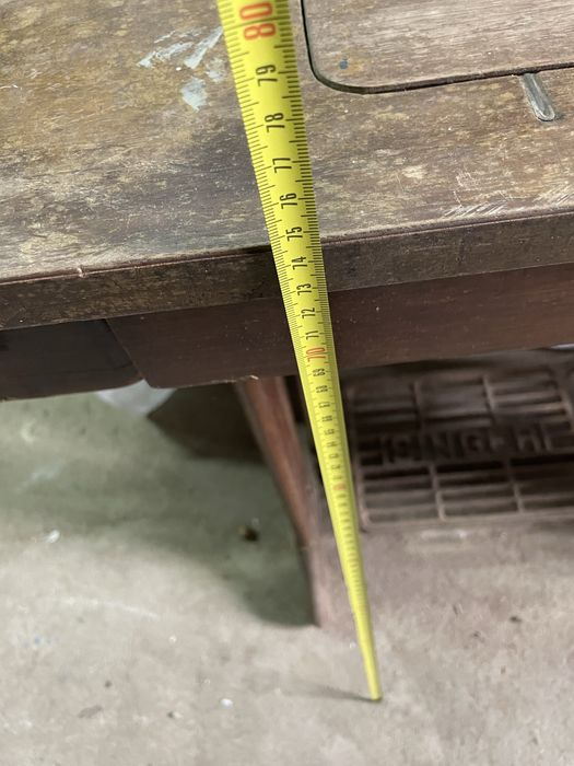 Antiga Maquina de Costura Singer