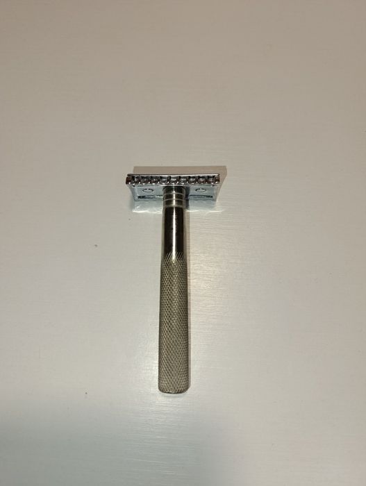 Бритва Т образная Muehle R41. Оригинал. Стан нового.Дуже дешево. Торг.