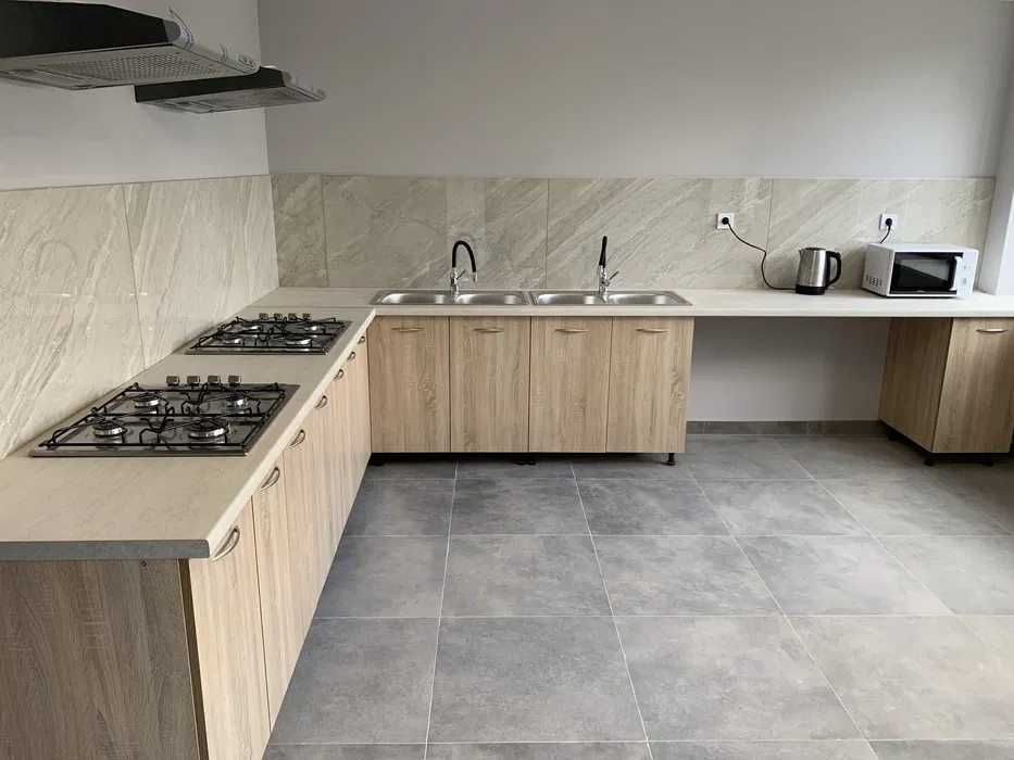 1500 грн. в місяць  Київ Хостел Бомбосховище метро Шулявська !