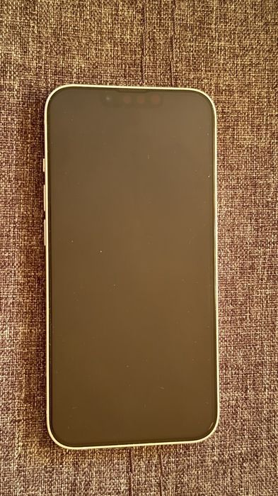 Продам Apple Iphone 13
