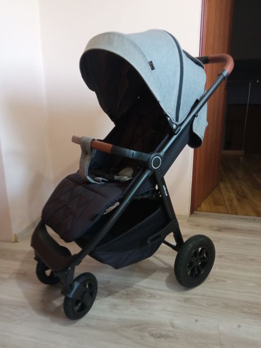 Wózek spacerowy Stinger 4 Baby AIR
