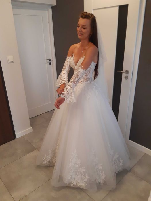 suknia  ślubna typu księżniczka