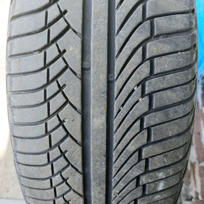 Michelin Latitude Diamaris 215/65 R16 98H