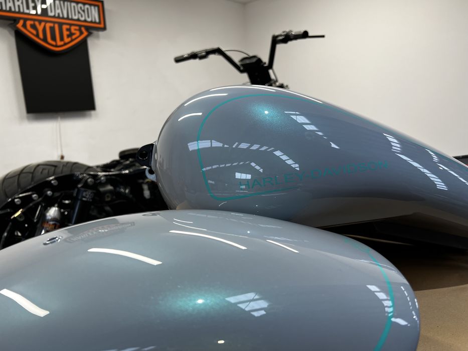 Lakierowanie motocykli, kaskow