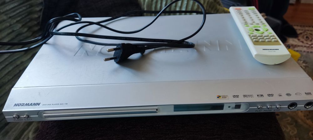 DIVX DVD DVX-736 плеер NORMAN  рабочий
