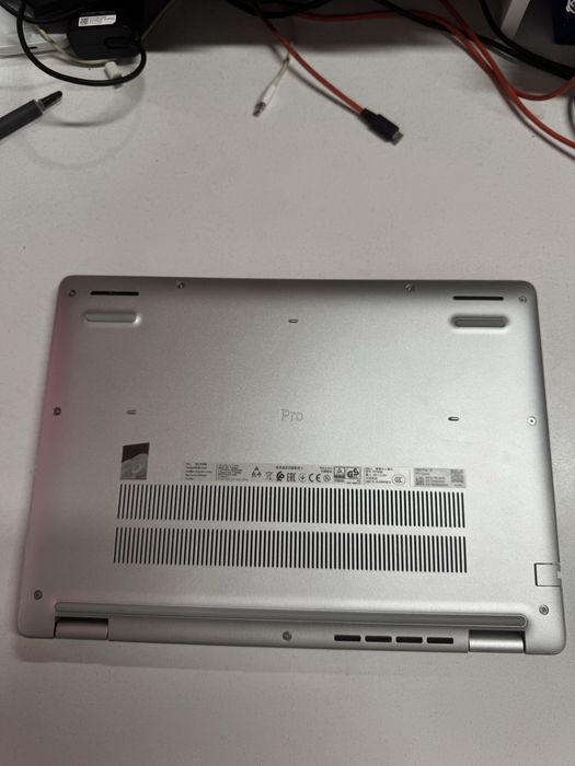 Dell Pro 14 PC14250 — Intel Core Ultra 7 265U · 32 GB RAM