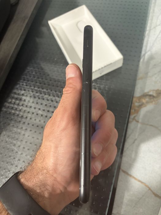 Iphone XR 64Gb.