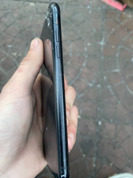 Продам Айфон 10xr