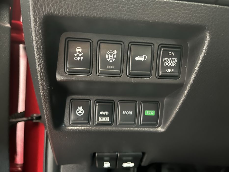 Продам Nissan Rogue