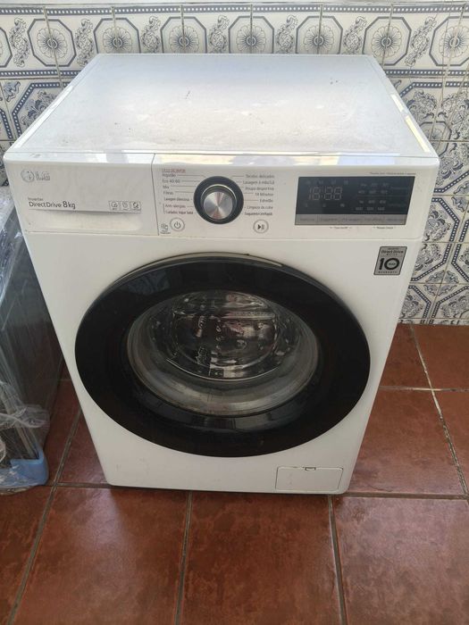 Máquina de Lavar Roupa LG 8kg – F4WV3008S6W