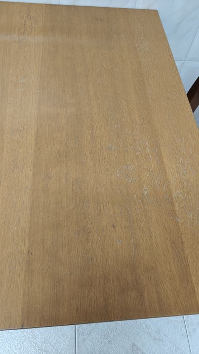 Mesa de cozinha em madeira, extensível + 2 cadeiras