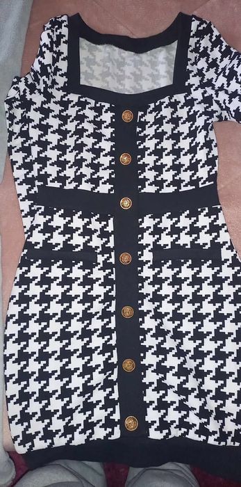 Vestido preto e branco