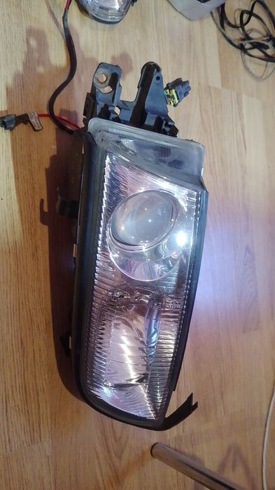 Фари Мазда Хедос 9 биксенон