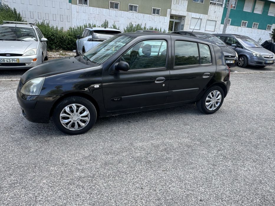 Renault Clio — fotografia 2