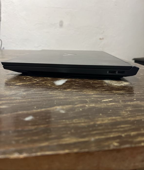 HP Victus 16 - Ryzen 7 • RTX 3050TI