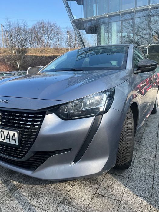 Peugeot 208 nowej generacji czysty zadbany, mały przebieg