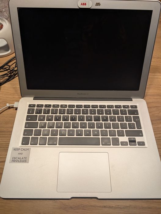 Macbook Air 13" 2017 8GB 128GB + gratis
