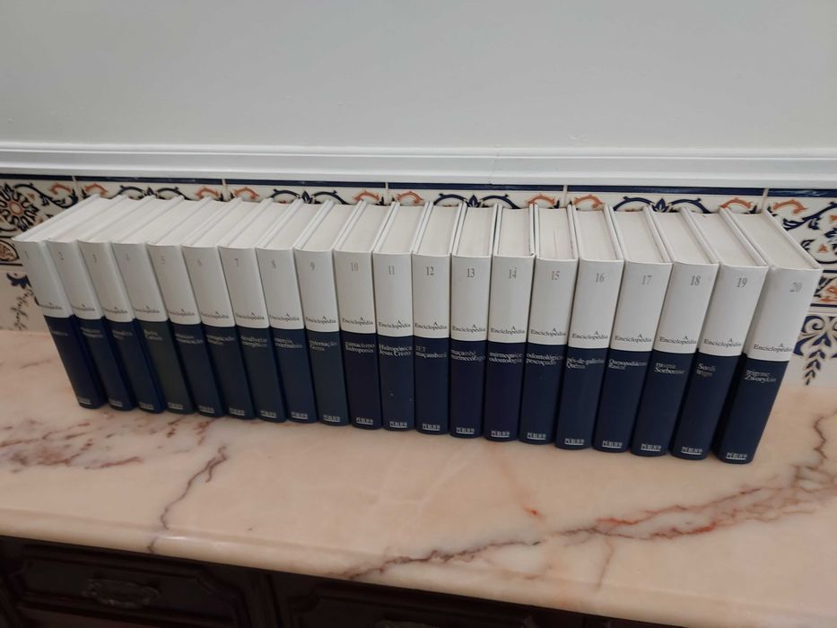 A Enciclopédia - Editorial Verbo / Público - 20 volumes - completa