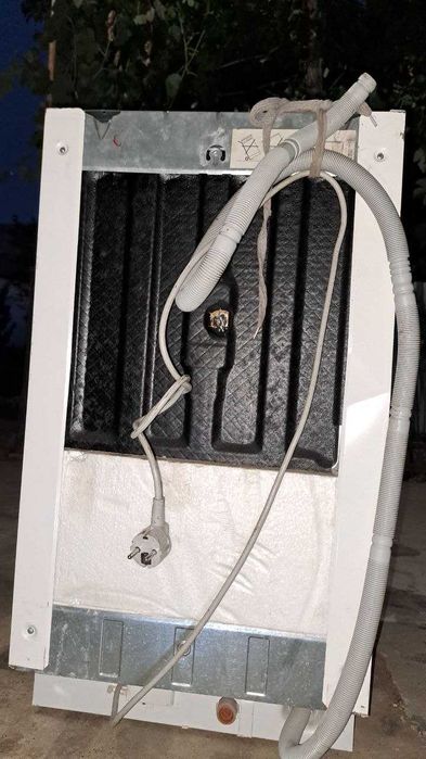 Посудомийна машина BOSH