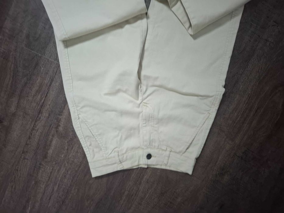 Beżowe proste spodnie (471)