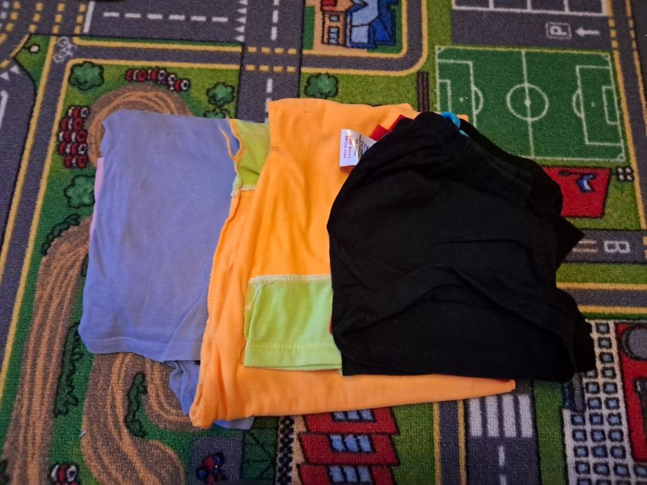 Ciuchy dla dziewczynki rozmiar 140.