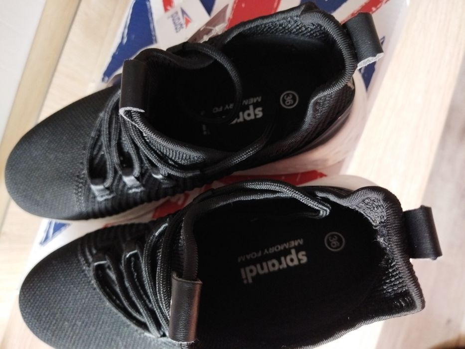 Nowe buciki sportowe Sprandi 36.