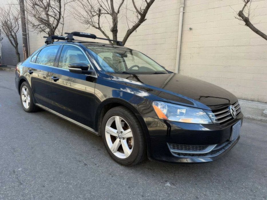 Volkswagen Passat      2014