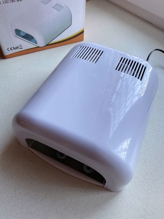 Lampa UV 36W Sunny Nails, idealna dla początkujących!