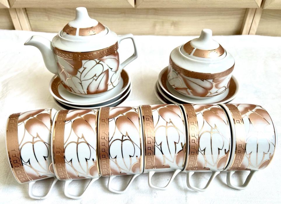 Чайні сервізи, чайники