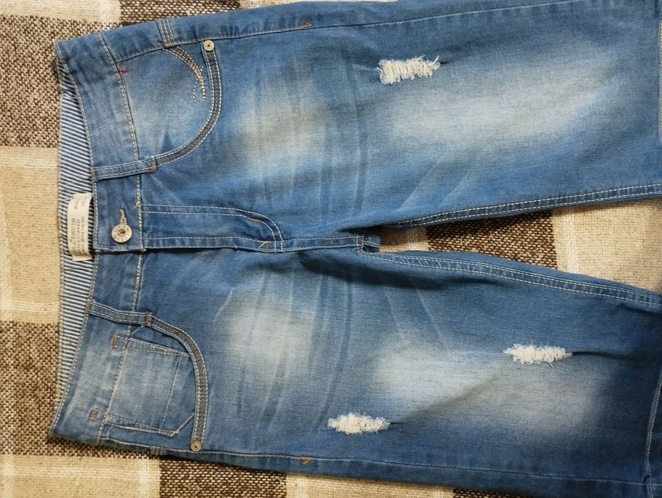 Джинсові шорти Size- 15. CM- 158 .