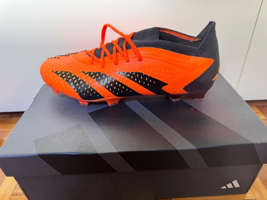 Chuteiras Predator Accuracy 41 - 1/3