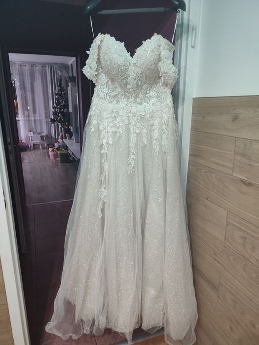 Suknia ślubna hiszpanka 38