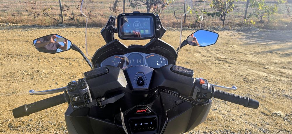 Kymco 550 AK Premium