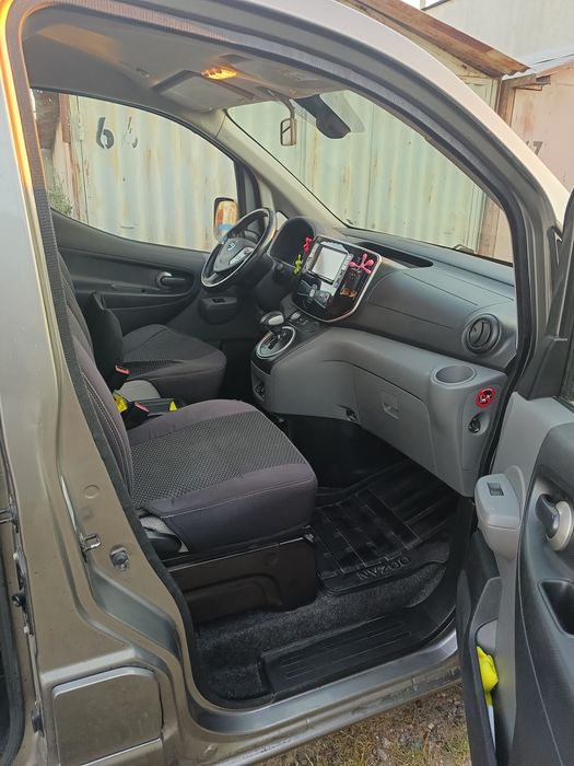 Продам нісан e-nv200 2015р.а