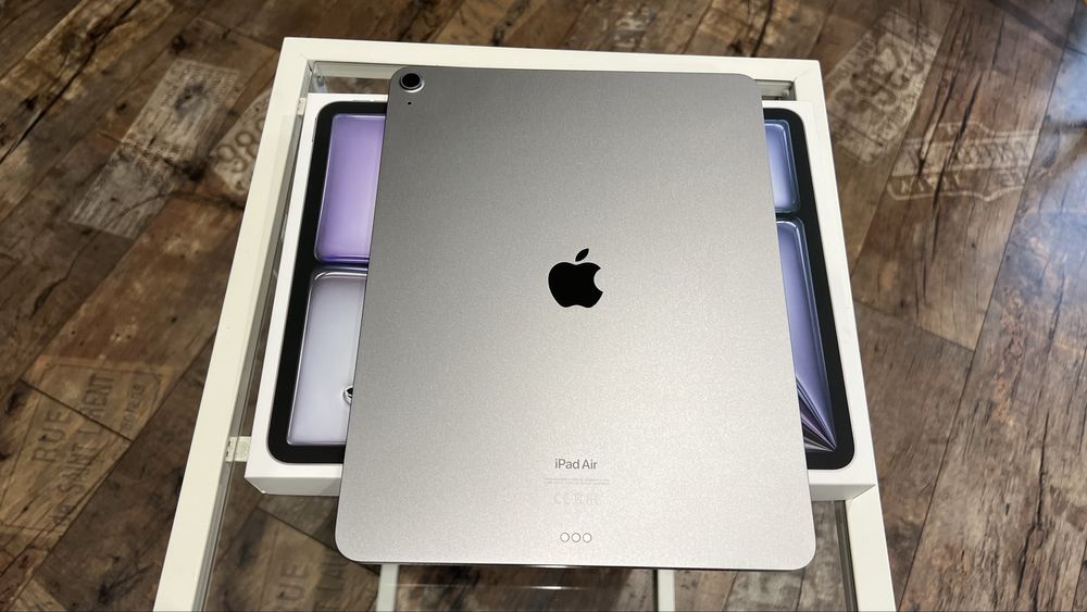 Ipad air 13” M2 jak nowy.