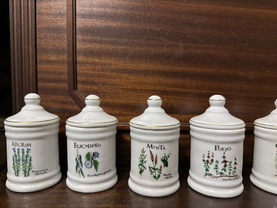 Conjunto de frascos de ceramica