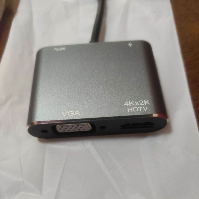 4-in-1 Type-C Hub Adapter with HDMI, VGA, USB 3.0, and PD Ports64739973869442121