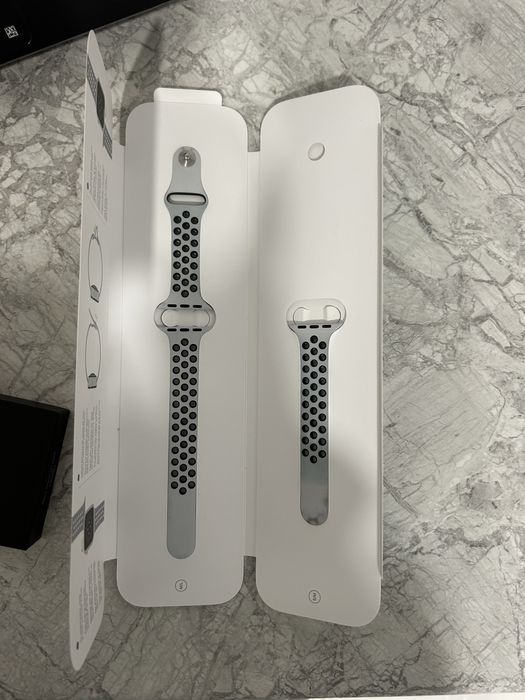 Apple watch se 40 mm вживані
